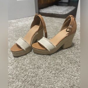 Oasis society heels